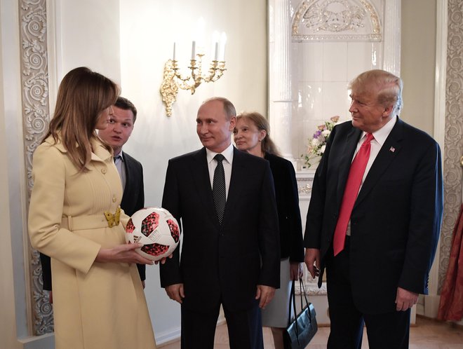 Vladimir Putin, Donald Trump in Melania Trump v Helsinkih. FOTO: Sputnik, Reuters