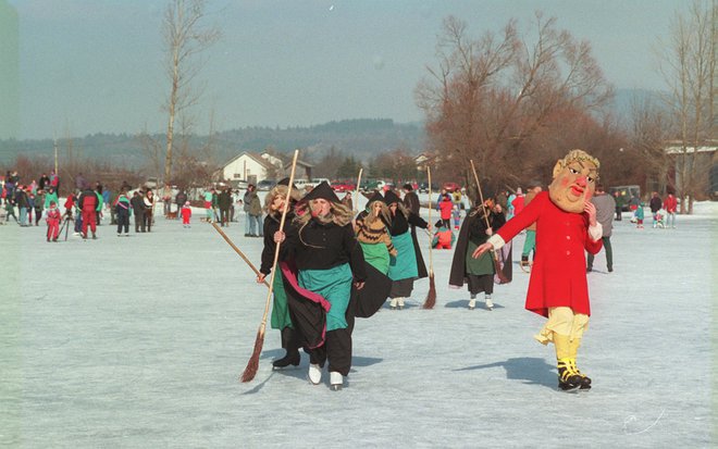 Pust na Cerkniškem jezeru, leta 1997 FOTO: Aleš Černivec