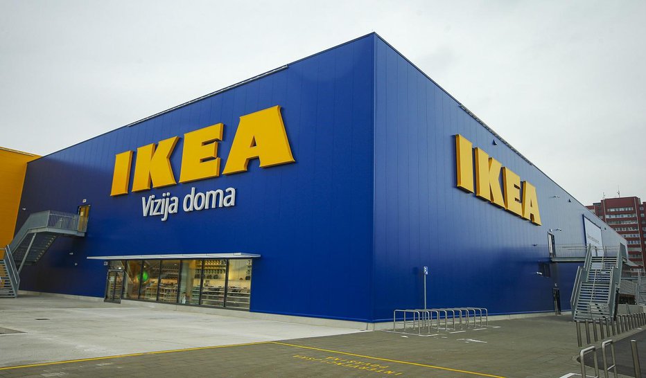 Fotografija: Trgovina Ikea Ljubljana bo danes sprejela prve kupce. 
FOTO: Jože Suhadolnik, Delo