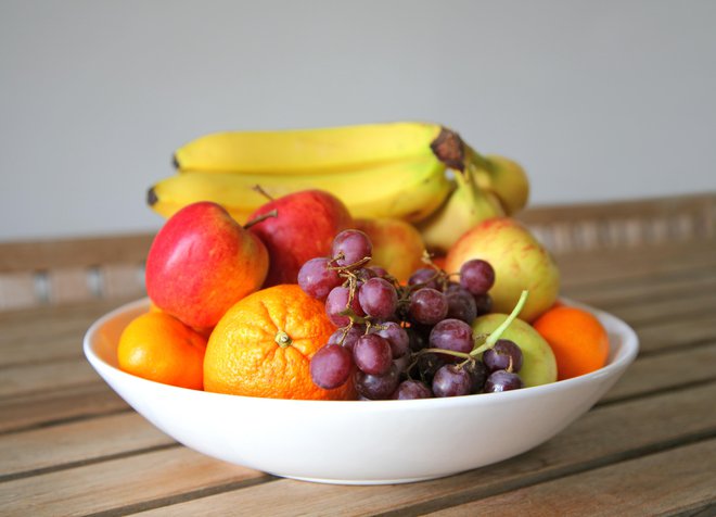 Banan ne položite v skledo z drugim sadjem. FOTO: Pixelpot/Getty Images