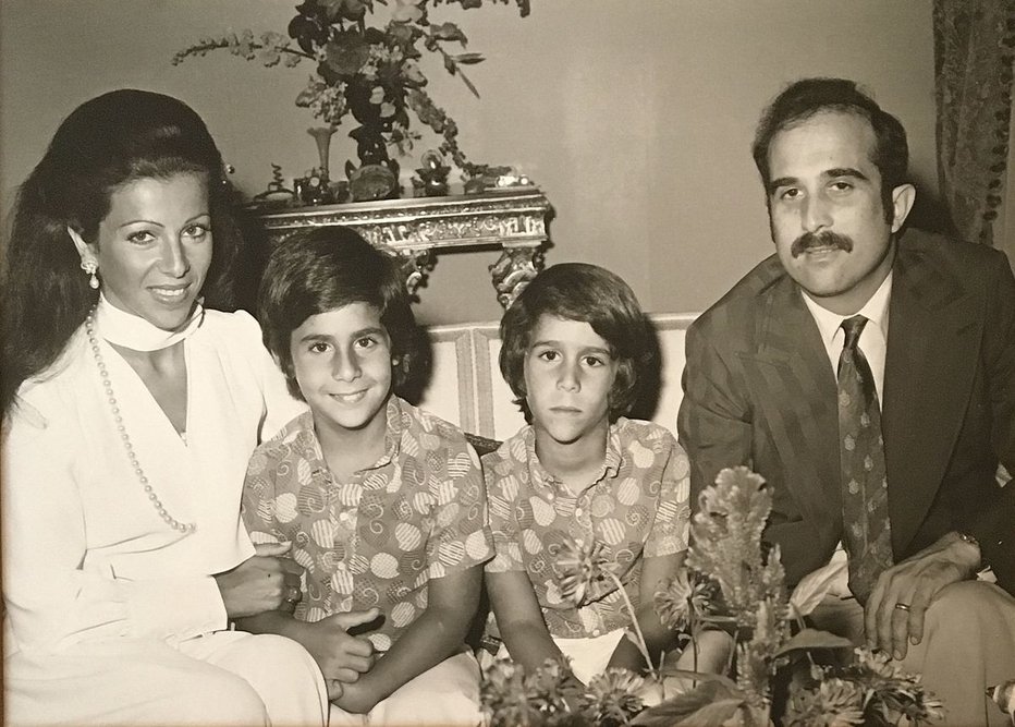 Fotografija: Jordanska princesa Firyal z možem in sinovoma FOTO: Chin Tsi-ang/Wikipedia
