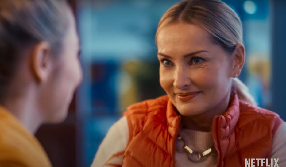Fotografija: Tanja Ribič v seriji igra Elino Hammarström. FOTO: Netflix, posnetek zaslona