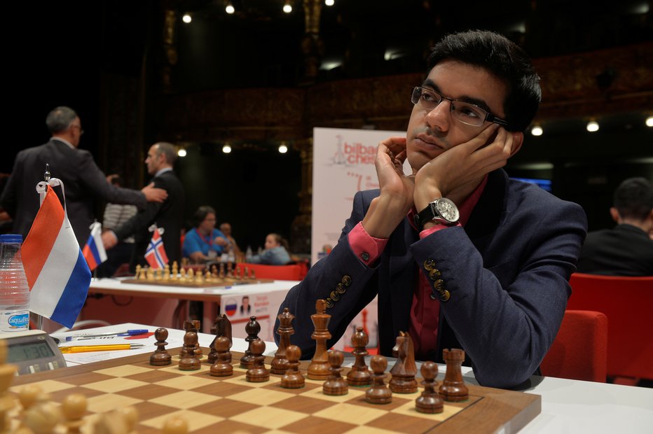Fotografija: Aniš Giri se je za šahovnico izkazal za najboljšega. FOTO: Vincent West/Reuters