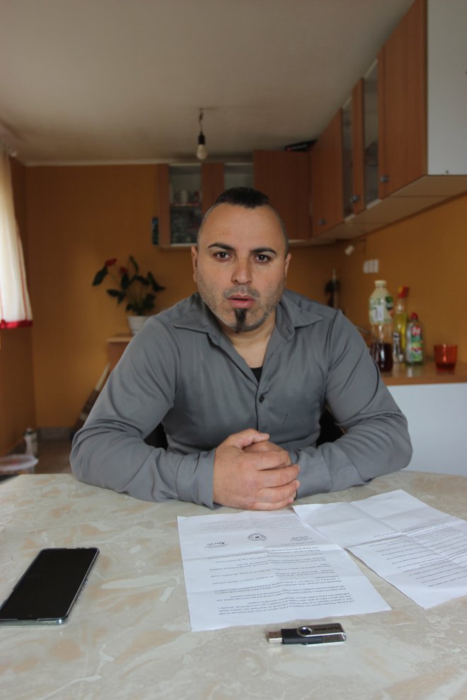 Dimitrij Zupančič je romski predstavnik v Šmihelu. FOTOGRAFIJI: Tanja Jakše Gazvoda