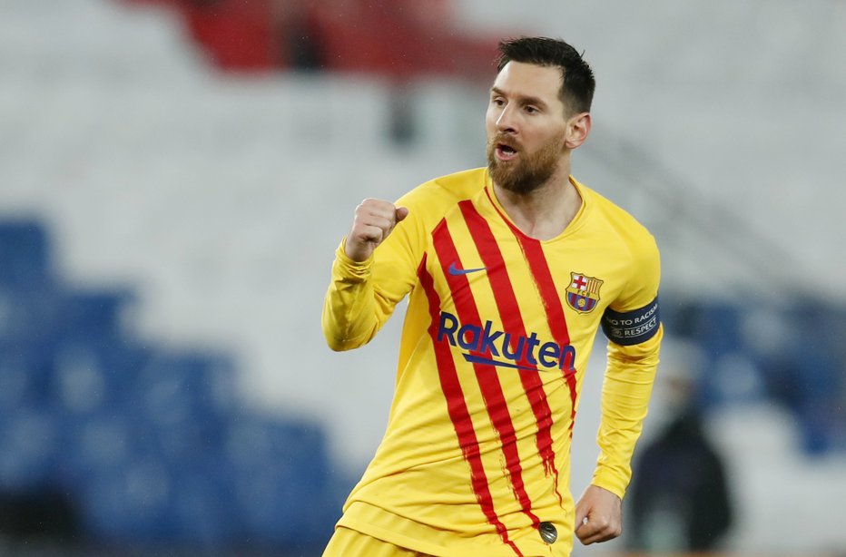 Fotografija: Lionel Messi bo drevi igral že svoj 45. nogometni derbi z madridskim Realom. FOTO: Gonzalo Fuentes/Reuters
