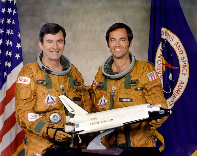 Poveljnik John W. Young in pilot Robert Crippen sta se na polet pripravljala več let. FOTO: Nasa