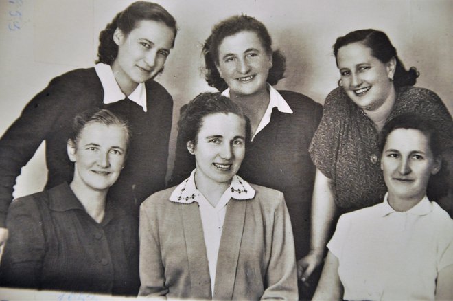 S kolegicami v šoli za babice v Avstriji v Gradcu Foto: osebni arhiv