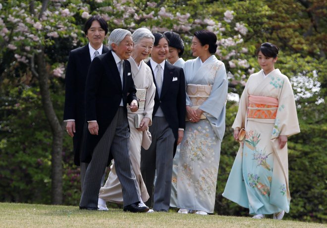 Princesini si ne želijo, da bi jih povezovali s škandalom, v katerega je vpletena družina njenega zaročenca. FOTO: Toru Hanai/Reuters
