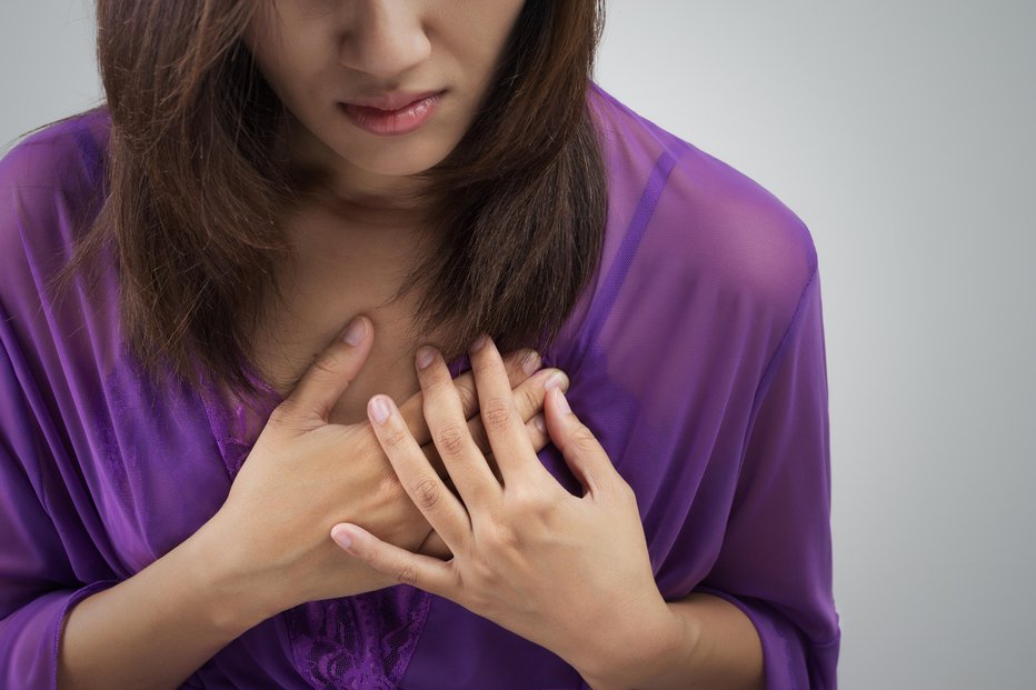 Fotografija: Zgodnja menopavza viša tveganje infarkta. FOTO: Tharakorn/Getty Images