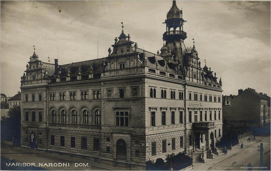 Fotografija: Narodni dom v Mariboru, razglednica izpred 1. svetovne vojne FOTO: Arhiv