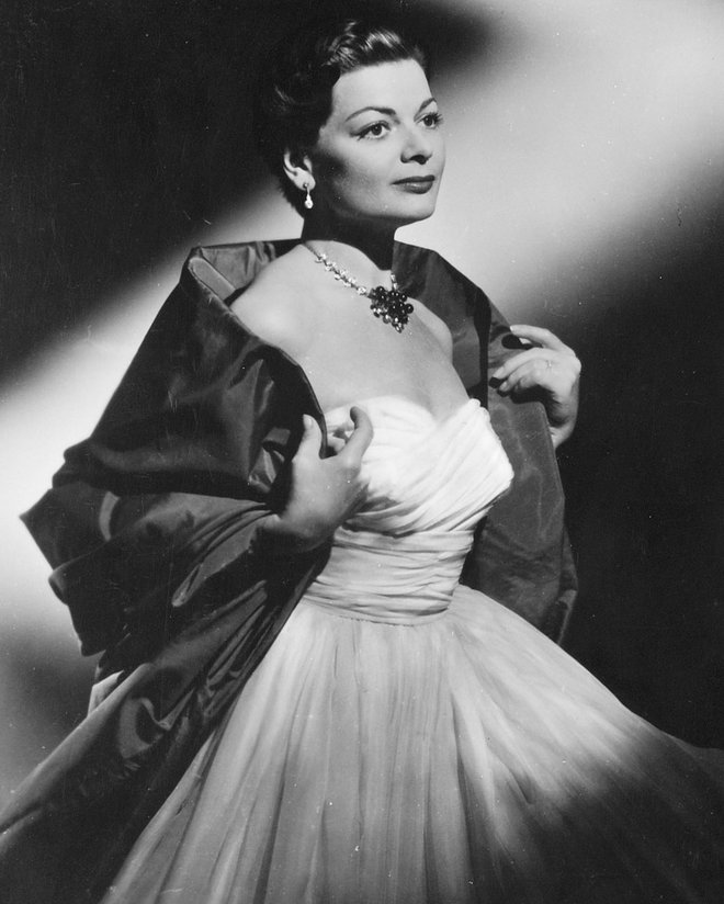 Lys Assia<br />
Prve ne pozabiš nikoli in dama je leta 1956 na premierni Evroviziji pripela zmago Švici s skladbo Refrain, do smrti 2018. pa je veljala za najstarejšo evrovizijko.