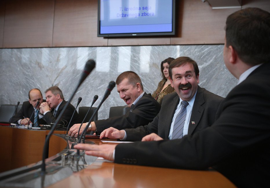 Fotografija: Zvonko Lah leta 2012, ko je sedel med poslanci SDS. FOTO: Jure Eržen, Delo