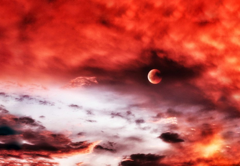 Fotografija: blood moon