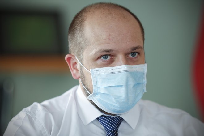 Zdravstveni minister Janez Poklukar. FOTO: Uroš Hočevar, Delo
