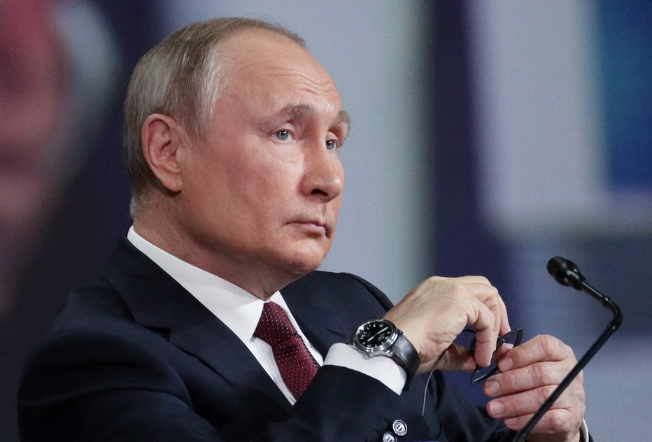 Fotografija: Vladimir Putin pozval dražvljane, naj se cepijo. FOTO: Via Reuters