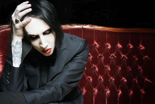 Fotografija: Nad Mansonom so se zbrali temni oblaki njegove preteklosti.