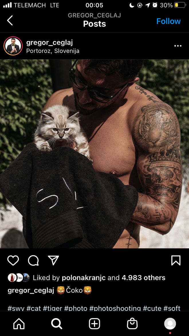 Gregor obožuje tetovaže do te mere, da ima skoraj do zadnjega kotička potetovirano levo roko. FOTO: Instagram