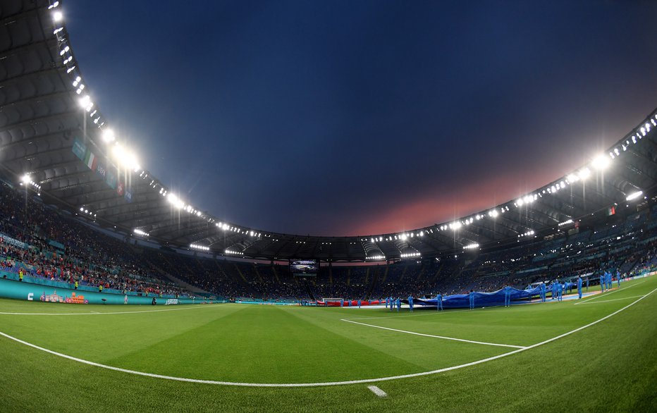 Fotografija: Na stadionu so se merili Italijani in Švicarji. FOTO: Alberto Lingria, Pool, Reuters