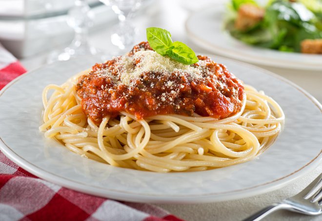 Med najbolj priljubljenimi je bolonjska omaka. FOTO: Fudio/Getty Images