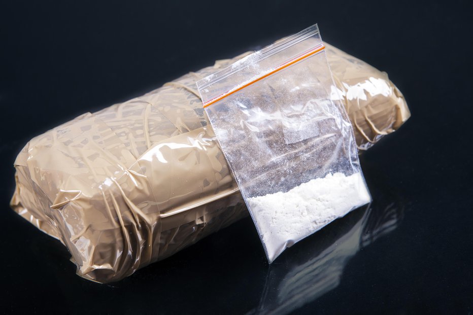Fotografija: Razpečevali naj bi kokain in heroin. FOTO: Creativaimages/Getty Images