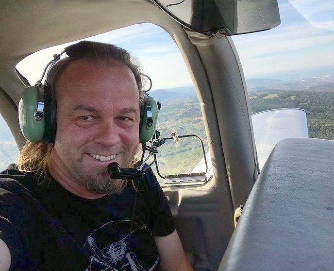Fotografija: Miro Majcen je tudi sam pilot. FOTO: Miro Majcen Avtoportret