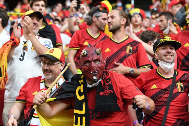 Nemški navijači so bili tudi na tokratnem prvenstvu med najbolj zagrizenimi. FOTO: Andreas Gebert/Reuters
