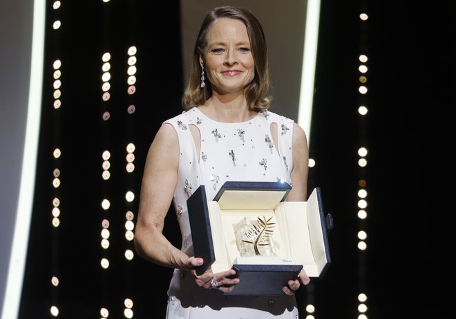 Jodie Foster je prejela častno zlato palmo. FOTO: Eric Gaillard/Reuters