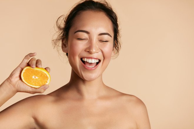 Vitamin C je naš zaveznik vse letne čase.
