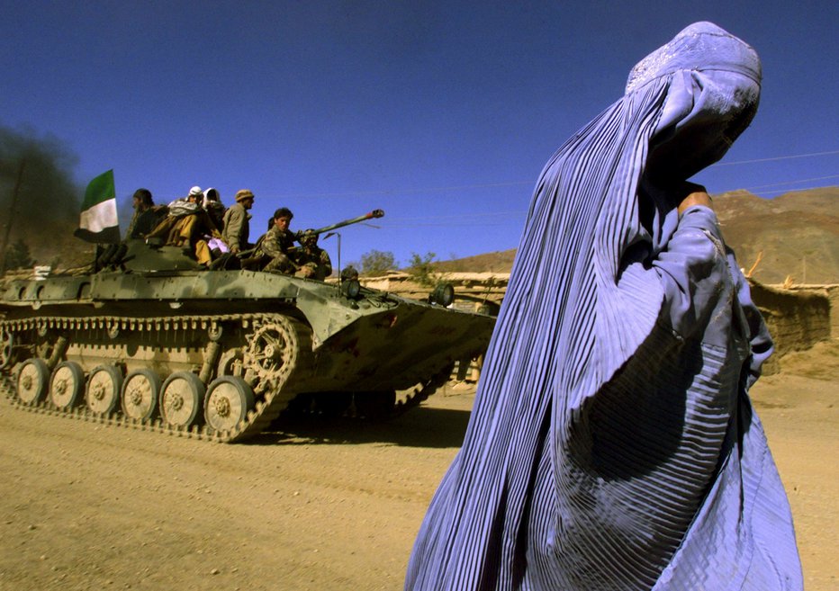 Fotografija: Kaj čaka ženske ob prevladi talibov? FOTO: Yannis Behrakis, Reuters