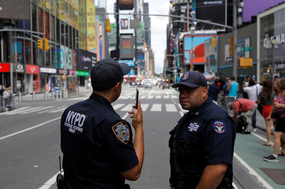 Fotografija: Zavarovali so Times Square. FOTO: Andrew Kelly/Reuters