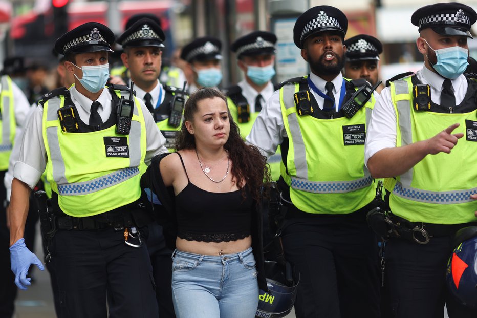 Fotografija: Protesti v Londonu. FOTO: Tom Nicholson, Reuters