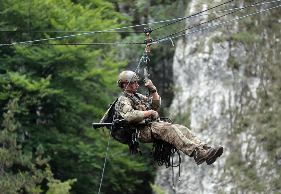 Fotografija: Slovenska vojska je izjemno dobro izurjena za bojevanje v gorah.