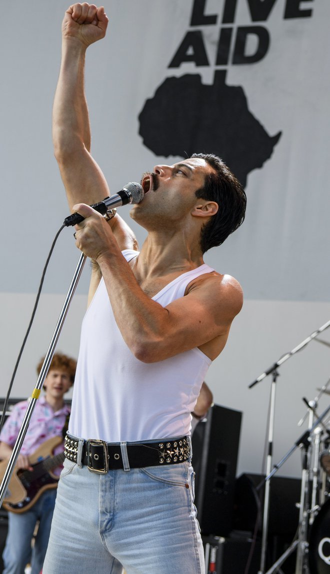 Kot Freddie Mercury je navdušil kritike. FOTO: cover Images
