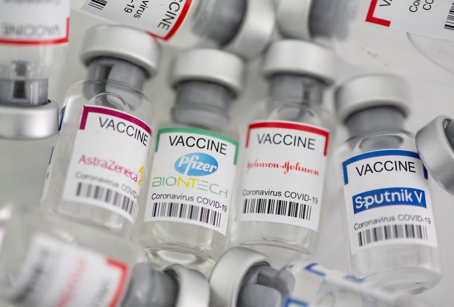 Fotografija: S cepivom janssen se je v Sloveniji cepilo 120.000 ljudi. FOTO: Dado Ruvic, Reuters