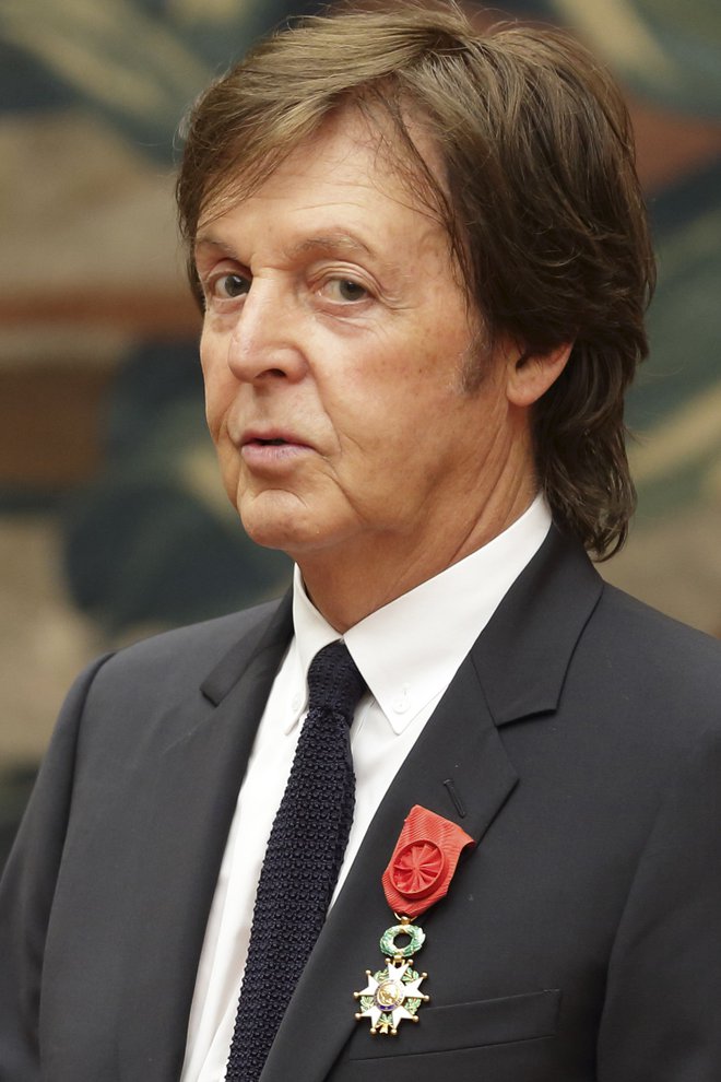 Paul McCartney je spisal uspešnico Live and Let Die.