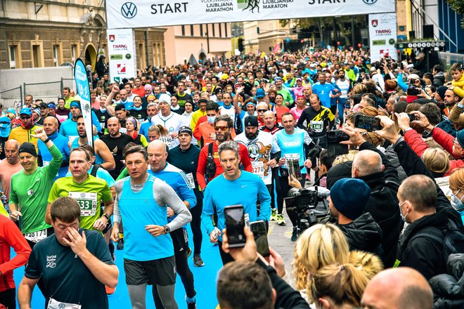 Predsednik republike Borut Pahor teče vedno s kombinacijo številk 1 in 3. Izbere pa navadno 21 kilometrov. FOTO: Marko Pigac, mp Produkcija
