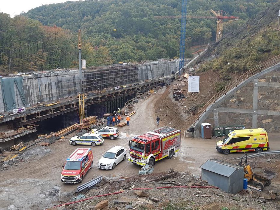 Fotografija: Nesreča se je zgodila pri gradnji viadukta Gliščica. FOTO: PGD Materija
