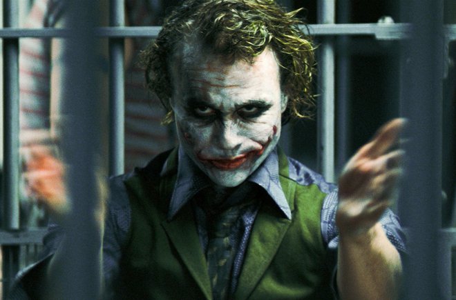 Kostum napadalca je posnemal filmskega Jokerja. FOTO: Ho/Reuters Pictures

