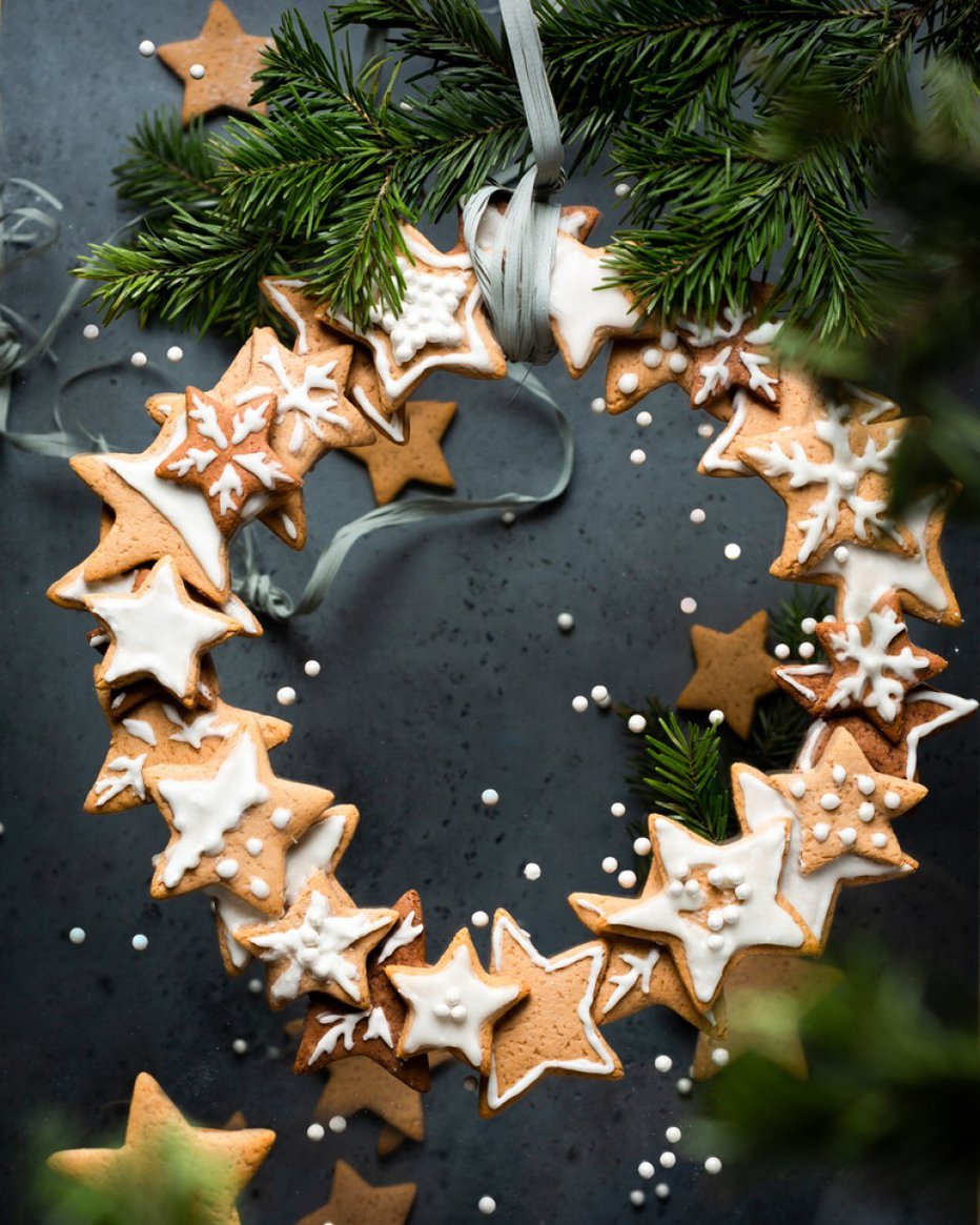Fotografija: Pred vrati je veseli december in znova je čas za praznično okrasitev. FOTO: Tukhfatullina Anna, Shutterstock
