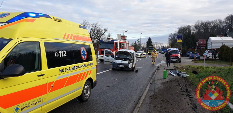 Fotografija: Po prvih podatkih se je nesreča končala brez hujših poškodb. FOTO: PGD Gornja Radgona
