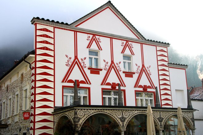 Pred kratkim obnovljena fasada na Glavnem trgu v Kamniku Foto: Zavod za turizem in šport Kamnik
