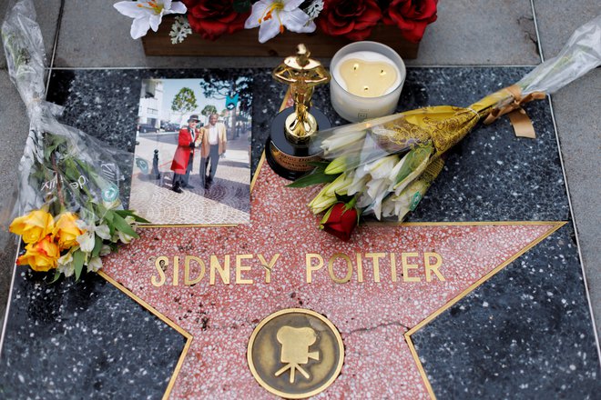 Odšel je Sidney Poitier, odšla je legenda. FOTO: Mike Blake/Reuters
