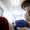 Avstrijski parlament potrdil obvezno cepljenje proti covidu-19
