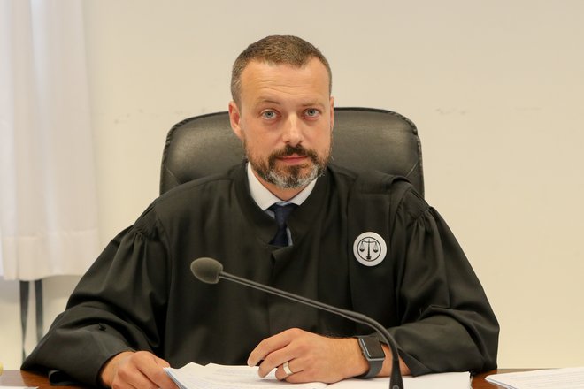 Primer vodi sodnik Tomaž Bromše. FOTO: Marko Feist
