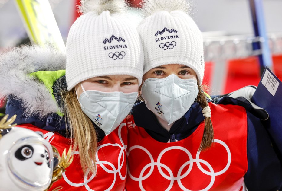 Fotografija: Urša Bogataj in Nika Križnar sta osvojili zlato in bronasto odličje. FOTO: Matej Družnik
