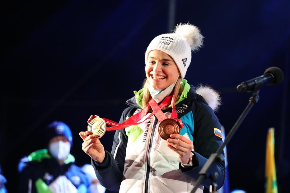 Fotografija: Sprejem olimpijske prvakinje Urše Bogataj, ki ga je pripravila občina Dobrova - Polhov Gradec. FOTO: Črt Piksi
