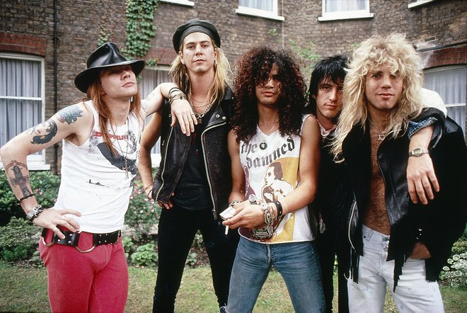 V devetdesetih so bili Guns N' Roses ena najbolj priljubljenih skupin.
