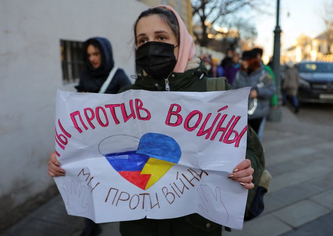 Protesti proti vojni v Ukrajini. FOTO: Evgenia Novozhenina, Reuters
