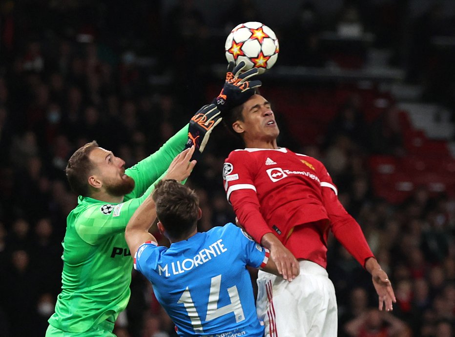 Fotografija: Za Jana Oblaka je bil Cristiano Ronaldo do torkove tekme nerešljiva uganka, po njej je imel nočne more sloviti Portugalec. FOTO: Phil Noble/Reuters
