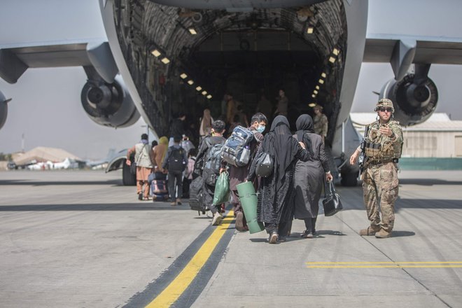 Evakuacija iz Afganistana je v zadnjih dneh potekala zelo hitro, toda njen konec se nezadržno približuje. Foto: Samuel Ruiz/Afp